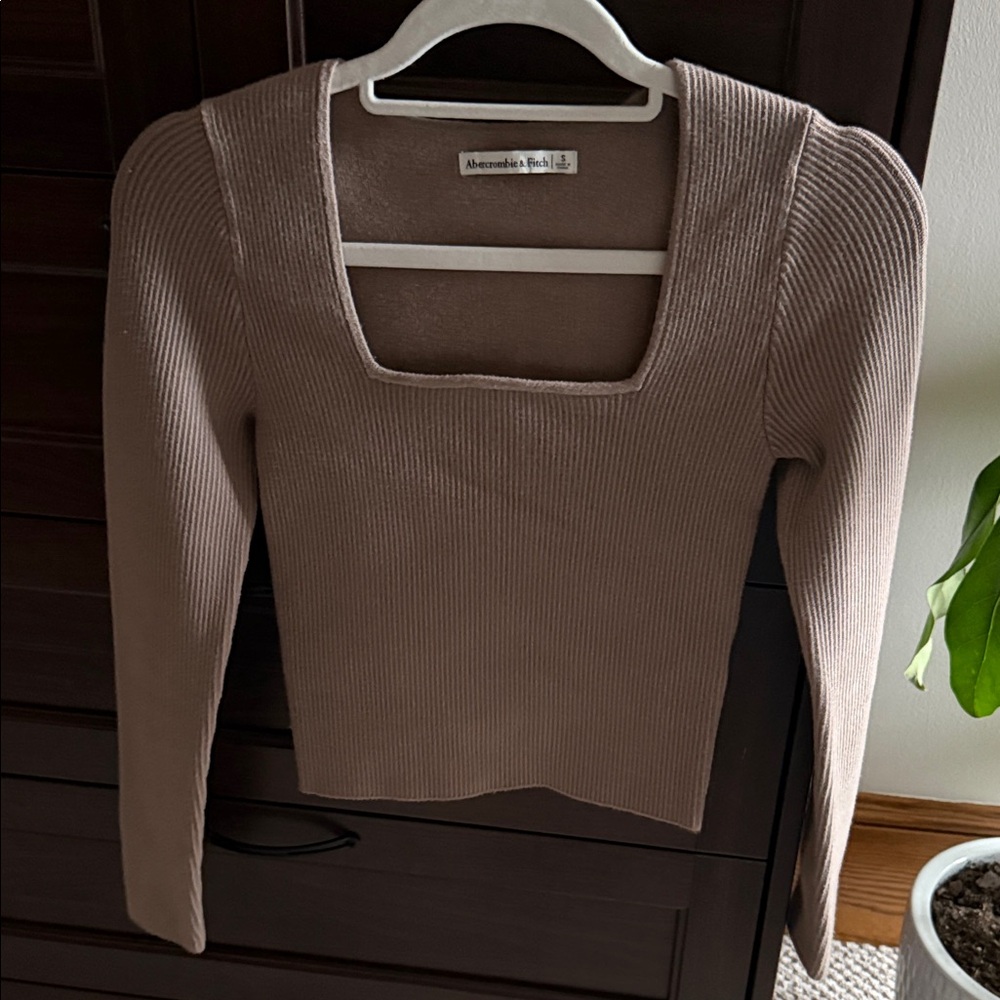 Abercrombie & Fitch Brown Sweater